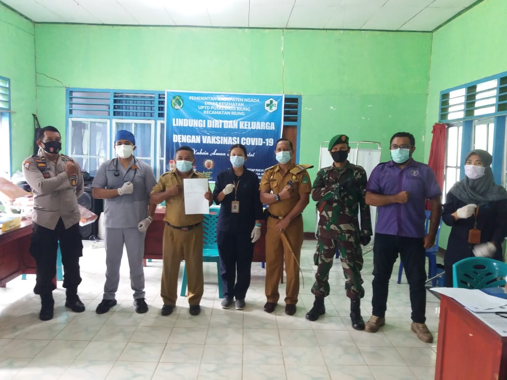 https://fajarntt.com/2021/02/09/puskesmas-riung-gelar-vaksin-nakes-syahrudin-kola-untuk-meningkatkan-imun-tubuh/ puskesmas