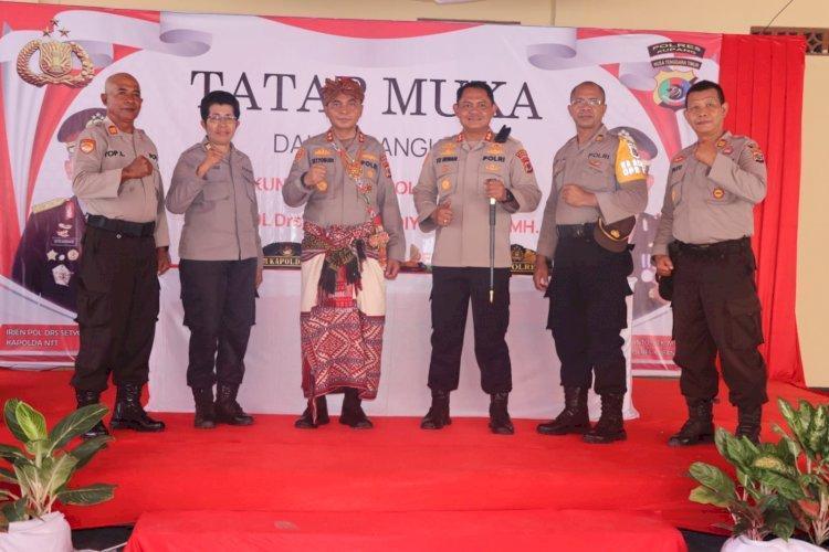 https://fajarntt.com/2022/10/03/kapolda-ntt-personil-polres-kupang-jadi-teladan-ketokohan/