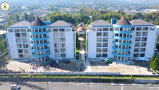 Foto: Tampilan depan Kampus Unika Santu Paulus Ruteng (Dok.Fajar NTT).