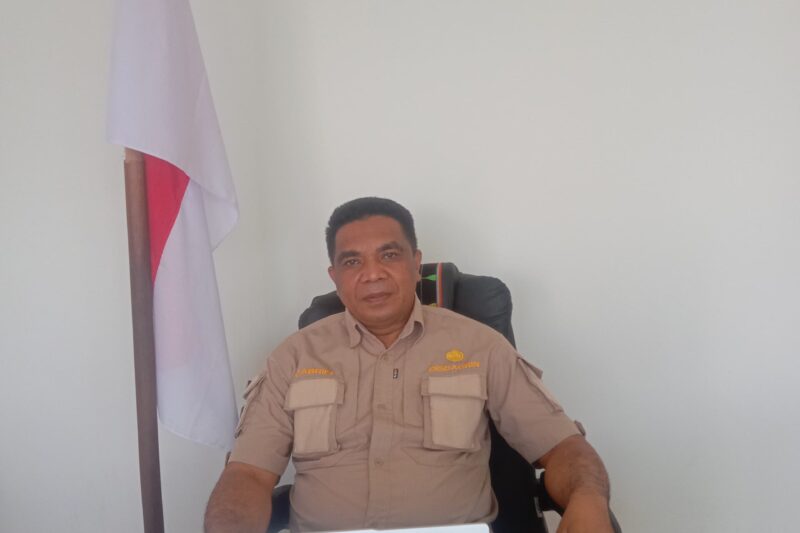 Kepala Dinas Perdagangan dan Perindustrian (Disdagrin) Manggarai Barat, Gabriel Bagung. (Foto: Nurjana)